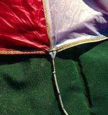 Kevlar canopy structure, replaceable lines and V tab reinforcements, are standard in the Conar parachutes